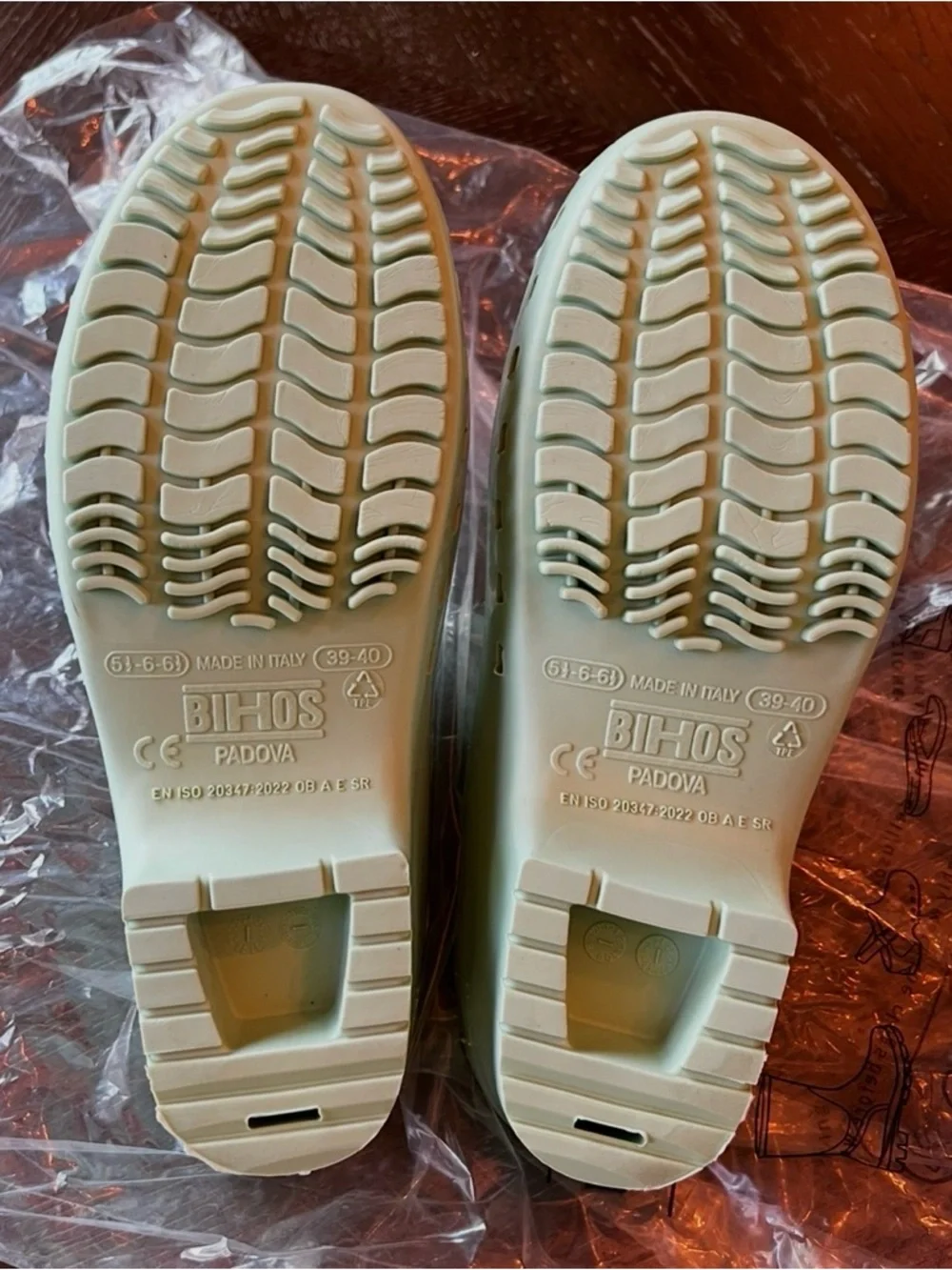 Calzuro Pistachio Green Slip-On Clog - Picture 7 of 10